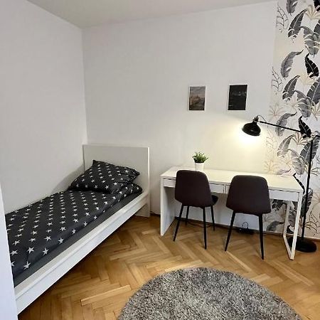 Warszawa Krucza Pokoje Exterior photo