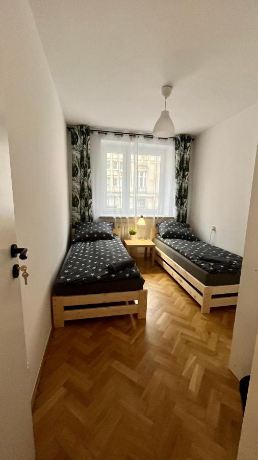 Warszawa Krucza Pokoje Exterior photo