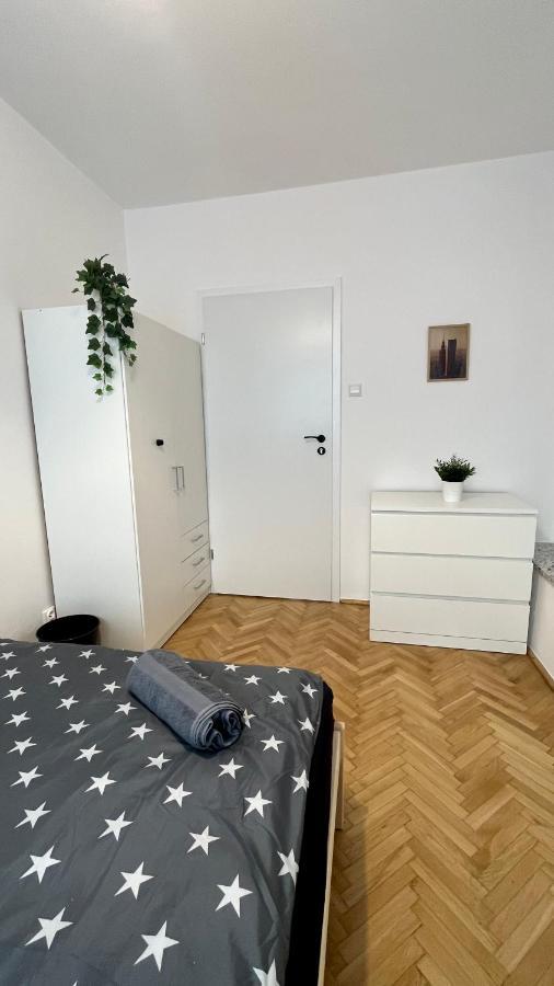 Warszawa Krucza Pokoje Exterior photo