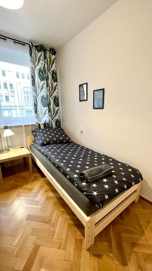 Warszawa Krucza Pokoje Exterior photo